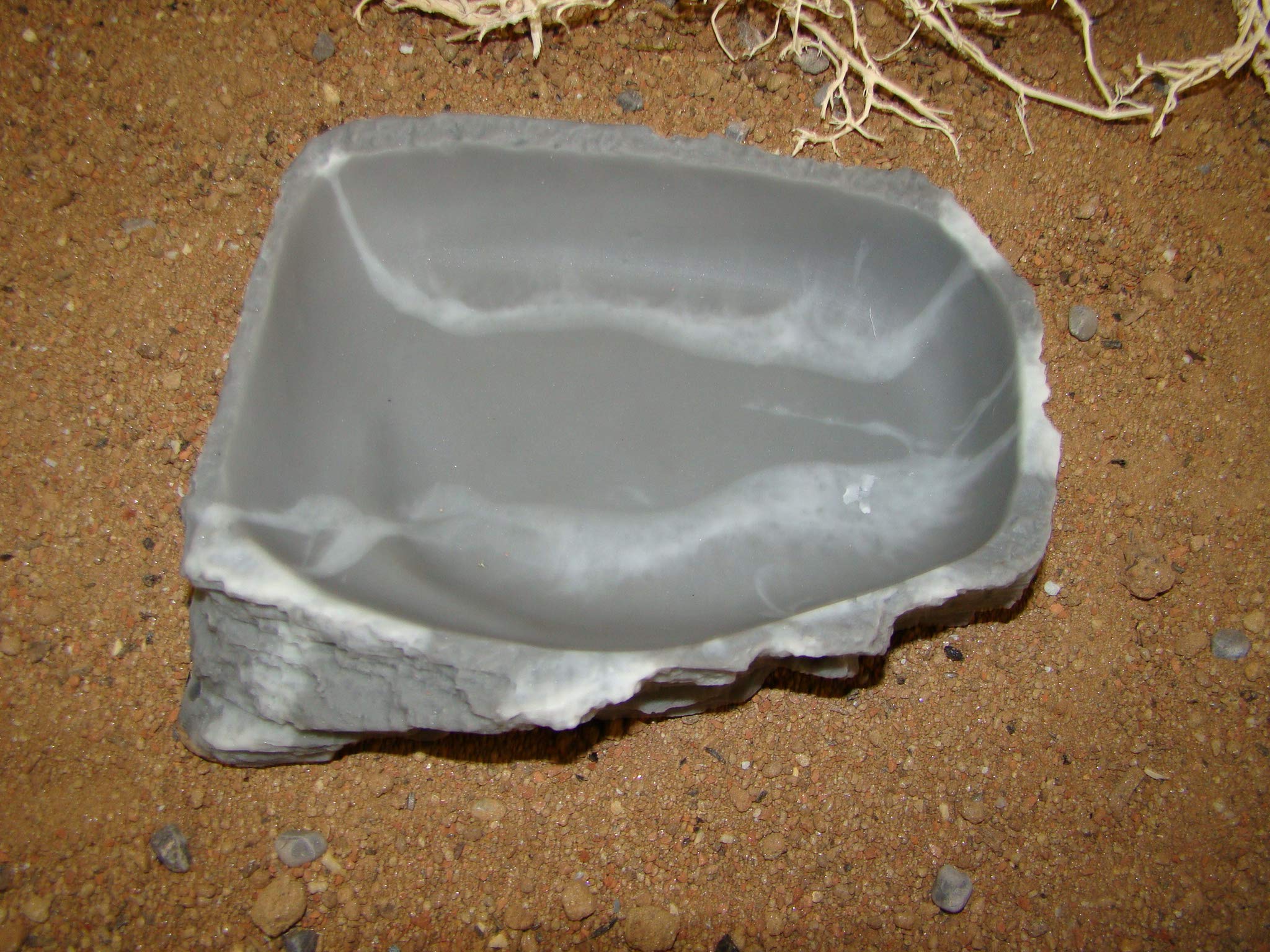 lucky-reptile-wdg-8-corner-dish-granit-xl-ecknapf-trinkschale image 4